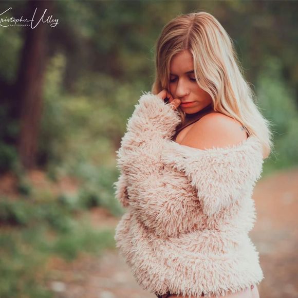 Meet your Posher, Julia - Picture 1 of 1